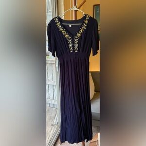 Elegant Black Floral Embroidered Dress